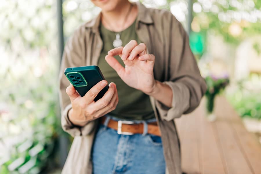 How to Choose the Perfect Pre-Owned Smartphone Tablet or Smartwatch